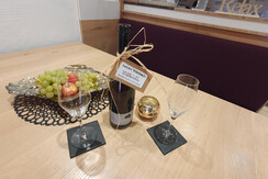 Eine Flasche Willkommens Frizzante inklusive