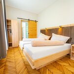 Photo of Double room, shower, toilet, 1 bed room | © Lorettohof