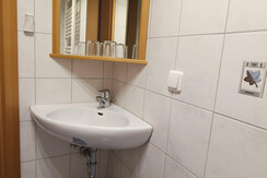 MH-Zimmervermietung-Badezimmer-Murtal