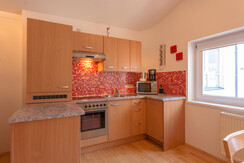 Top 1 Eat-in kitchen