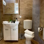 Photo of Apartment, shower and bath, toilet, 1 bed room | © KFS Apartments GmbH
