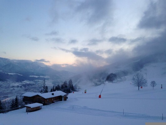 Aussicht vom Haus auf die Piste