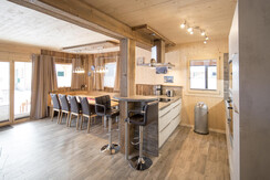 Küche mit Essbereich