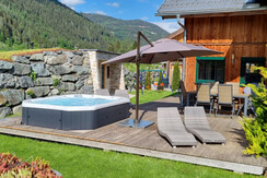 Whirlpool für 10 Personen