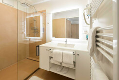 Doppelzimmer First-Class, Badezimmer