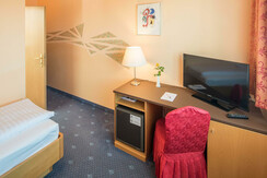 Einzelzimmer Economy, Fernseher