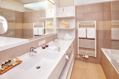 Junior suite Narcissus meadow Bathroom