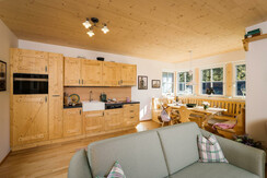 Kontrabass_Wohnkueche_3