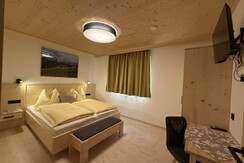 Schlafzimmer 1 - Fichte