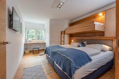 Bedroom with flexinnobed