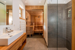 in totsal three bathrooms