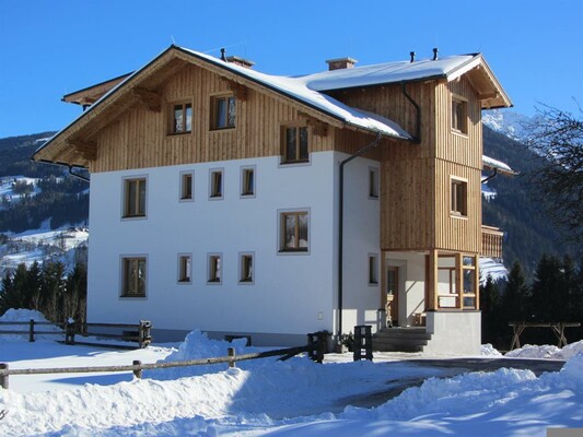 Oberzaunerhof im Winter - Nordansicht