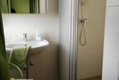 Pölzlhof-bathroom-Murtal-Styria