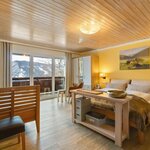 Photo of Family room, shower, toilet