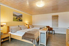 Fsmilyroom, four persons room