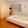 Photo of Double room, shower, toilet, ground floor | © Pension Judith