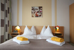 Doppelzimmer Standard 1