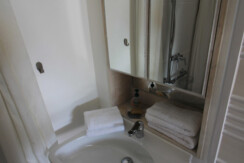 Ferienwohnung-Waschbecken-Rollstuhlgeeignet-Pilger