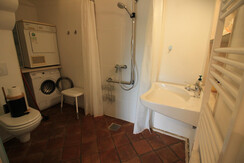 Pilgerherberge FeWo klein Badezimmer mit WaMa und 