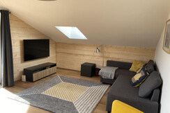 AFBAA0BF-16B1-4223-B176-57FB68263DAF