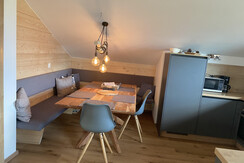 D728AB53-2434-4F90-8CBD-210783D935D3