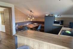 8334EF63-DAE8-4DB9-B782-5FF1D903ED27