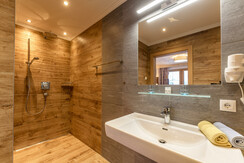 Bad 1 Appartement A