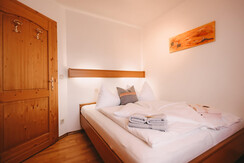 Schlafzimmer 2 App. Ennstal