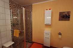 PrivatzimmerReicherUlrike-Badezimmer-Murtal