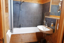 PyrbaumerHüttn-Bathroom-Murtal-Styria