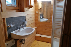 PyrbaumerHüttn-Bathroom-Murtal-Styria