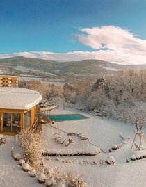 Aussenansicht_Winter_Schnee_Retter_Bio_Hotel_Resta | © RETTER Bio-Natur-Resort | RETTER Bio-Natur-Resort | © RETTER Bio-Natur-Resort Aussenansicht_Winter_Schnee_Retter_Bio_Hotel_Resta | © RETTER Bio-Natur-Resort | RETTER Bio-Natur-Resort | © RETTER Bio-Natur-Resort
