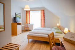 Doppelzimmer mit Balkon