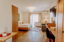 familysuite with balcony – mainhouse