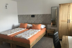 ReiterhofHochfellner-Doppelzimmer-Murtal