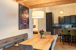 Essbereich mit Blick auf die Küche