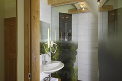 Weingut Sabathihof Dusche