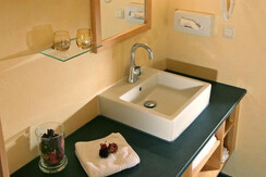 Weingut Sabathihof Waschbecken