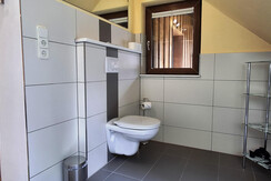 Twin bedroom with bathroom