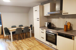 Küche und Essbereich