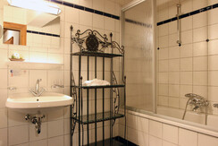Badezimmer Appartement (Kemenate)