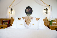 doppelbett_schloss-thannegg_DSC9623