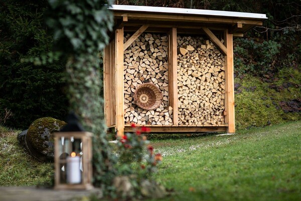 Holzlagerung | © Assigal - Schreinerhütte