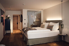 Doppelzimmer Grundlsee Bett