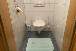 WC Familienzimmer Talblick 1 und 2