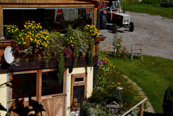 Ausblick mit Hofblick