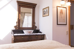 FW1  Foto-Spiegeltisch Himmelbett