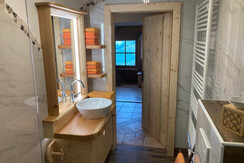 Spitalalm-bathroom-murtal-styria