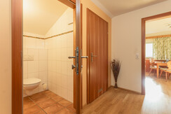 Separate Toilette