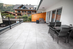 Top 2 - spacious terrace in west direction